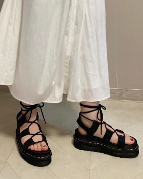 Nartilla Hydro Leather Lace Up Gladiator Sandals in Black