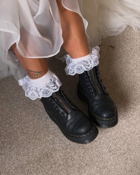 ARCHIE II SMOOTH LEATHER LACE UP SHOES in Black | Dr. Martens