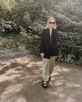 Instagram post by charlotteflorence_