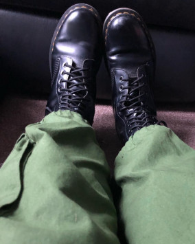 1490 Smooth Leather Mid Calf Boots in Black | Dr. Martens