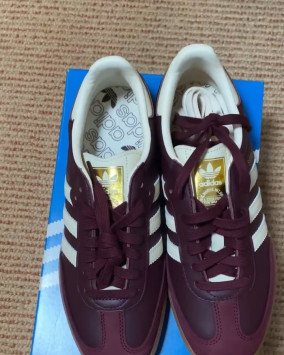 adidas gazelle silver green womens Women's Samba OG 'Maroon' Sneakers
