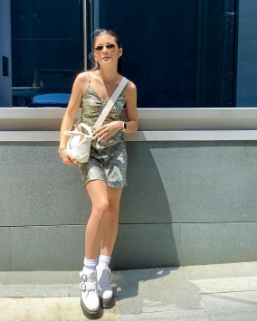 Devon Heart Leather Platform Boots in White Martens